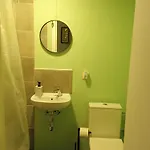 Feel At In Warre, Bed and Breakfast 2*
