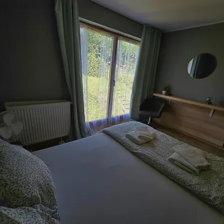 Bed & Breakfast Feel At In Warre, 2*