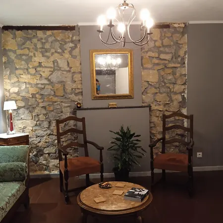 Feel At In Warre, B&B 2*