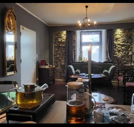 Feel At In Warre, B&B