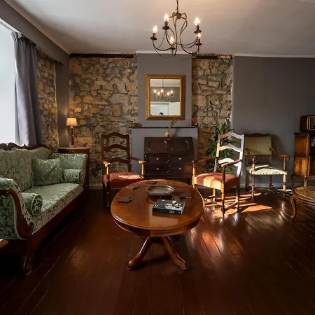 Feel At In Warre, B&B