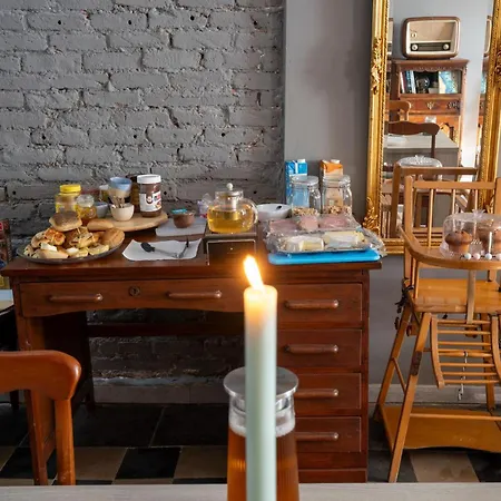 Feel At In Warre, B&B 2*