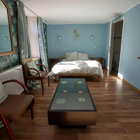 Feel At In Warre, B&B